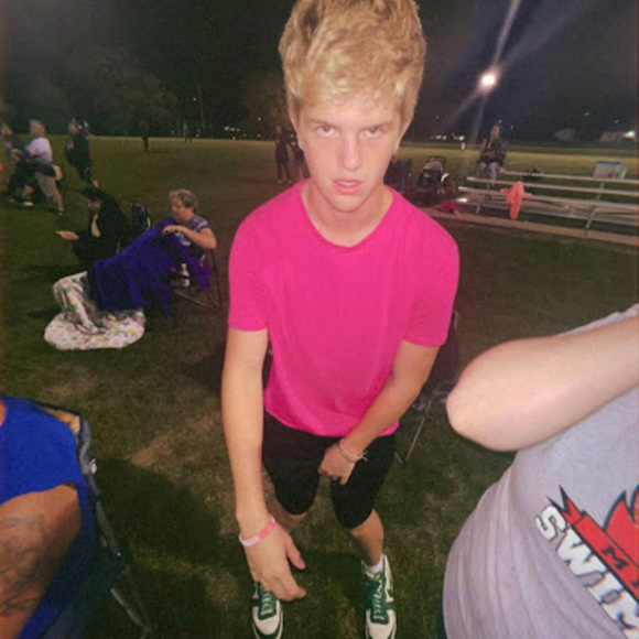 Meet your Posher, Teigean - Picture 1 of 1